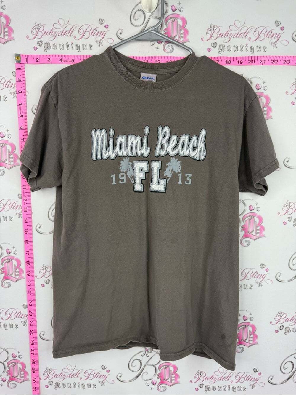 Gildan Miami Beach FL Short-Sleeve Graphic Tee grey
